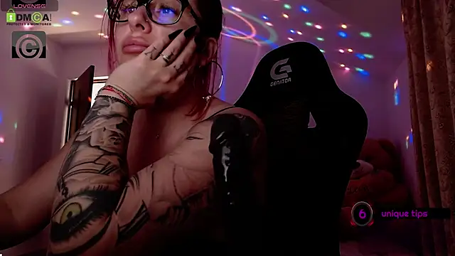 SonyaDevon webcam