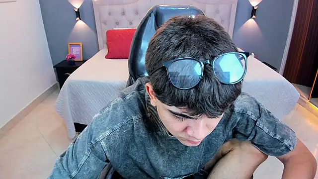 Tommy18__ webcam