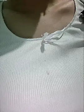Shine_Mai webcam