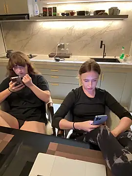 Nura_n_Sarah