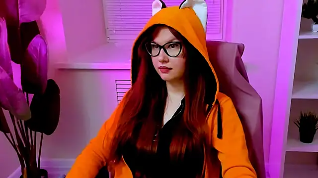 CarolGiggly webcam
