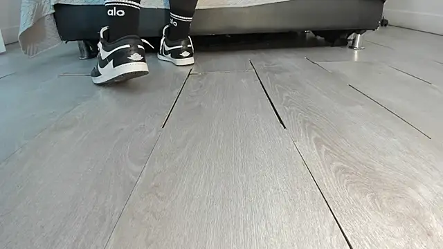 Aleya_Black webcam