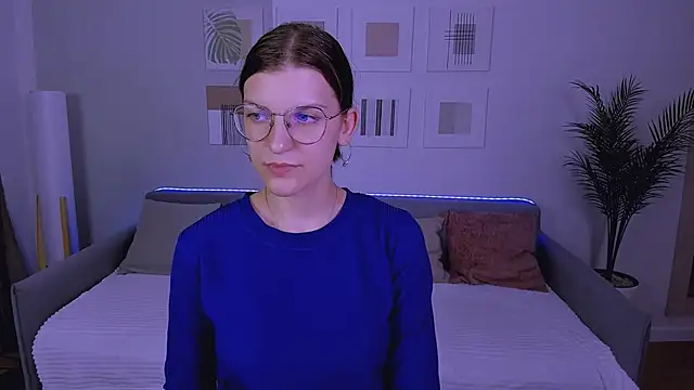 AnnaThorne webcam