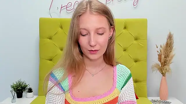 LolaWilsons webcam