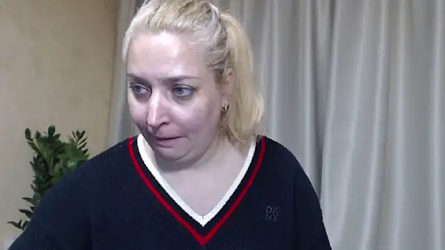 sweetpussy13 webcam