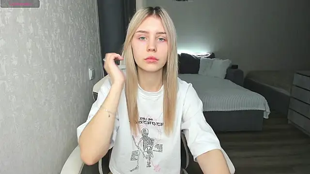 adel_miller webcam