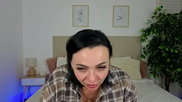 Black_bestie webcam