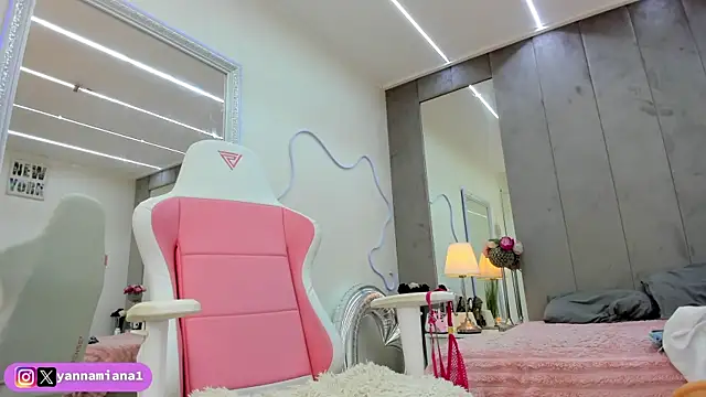 Yanna_miana webcam