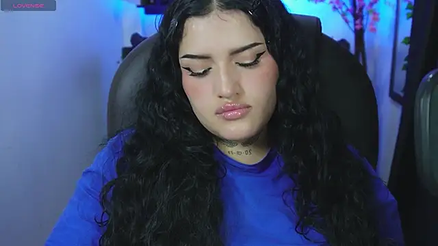 sari_belle webcam