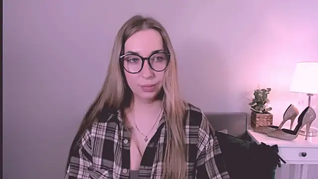 AriaDesire webcam