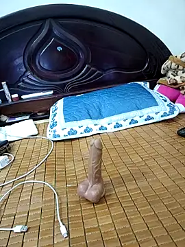 Lena079 webcam