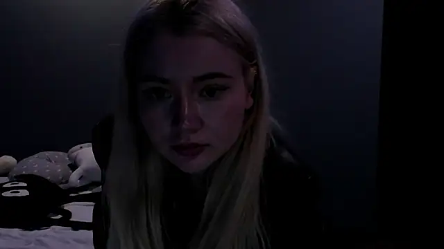Lillie_Berry webcam