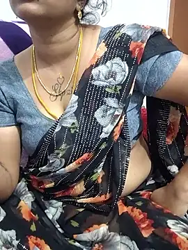 sweetqueen143 webcam