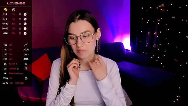 LinaBlossom_ webcam