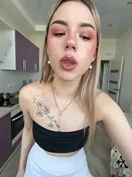 PurrAliceX webcam