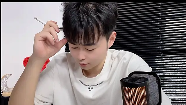 GUCCI-BOY1314 webcam