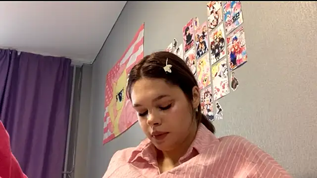 Iam_Eshly webcam