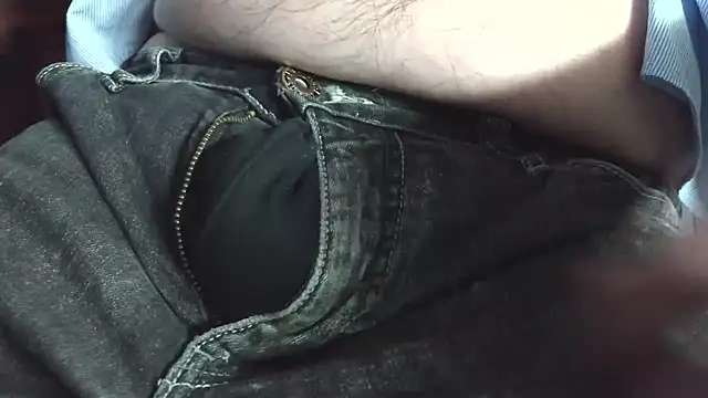 hairyandtiny webcam