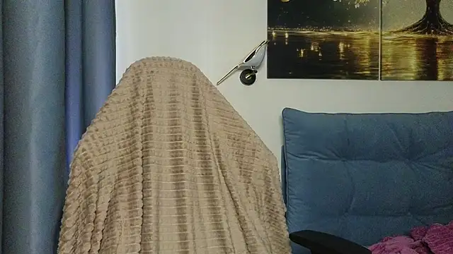 MoreRealAlex live sex cam