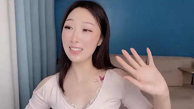 ella55-- webcam