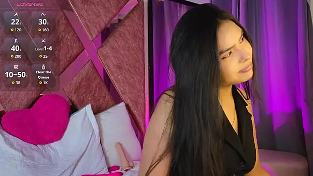 Emma_Revees webcam