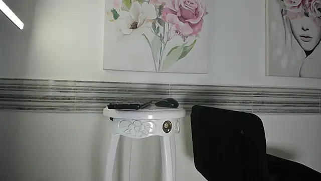kristen-thomson webcam