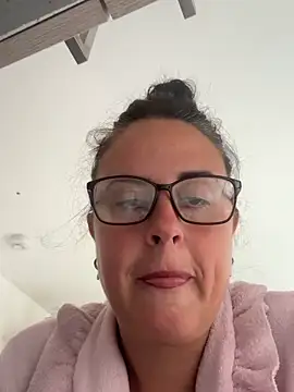 BunnyBallyX webcam