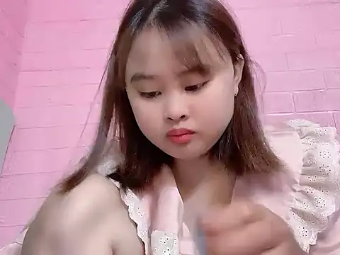NhungNhun789 webcam