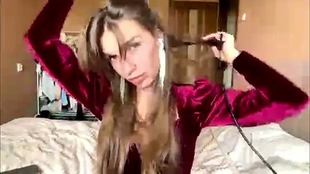 TrishIsaac webcam