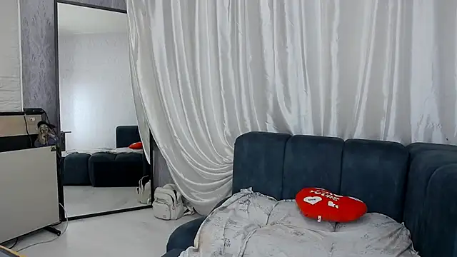 Holliy_Cooper webcam