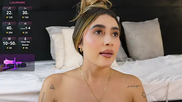 Annyy_Rosse webcam