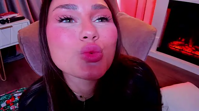 avalonwest - AvalonWest's free webcam - UK Sex Cams
