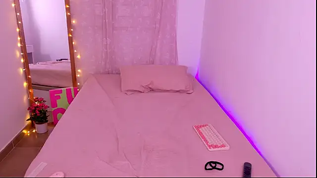 mar_333 (F young) - Get naked and Ride me ✨🤠