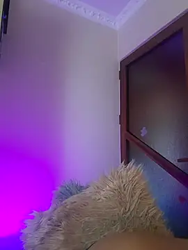 LunaBlaise webcam