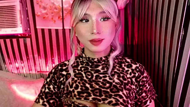 horescocklucy (T young) - RIDE ON MY HORSECOCK DICK.