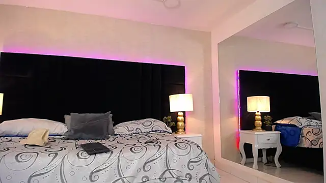 SkylerBigxxx webcam