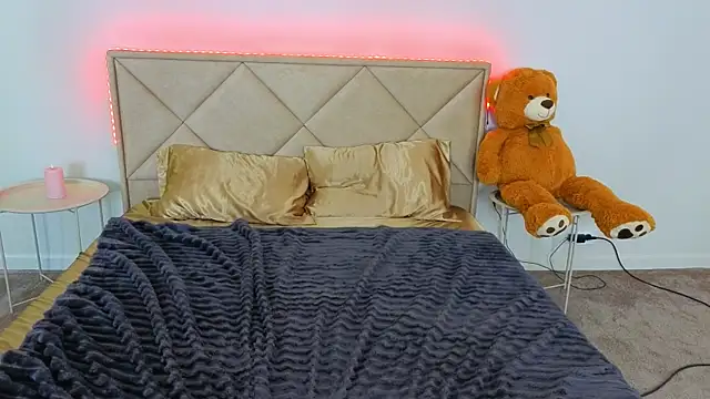 MagicPeachh_ webcam