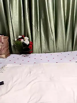 Shalu_G webcam