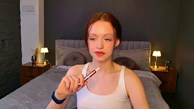 SallyPinkman webcam