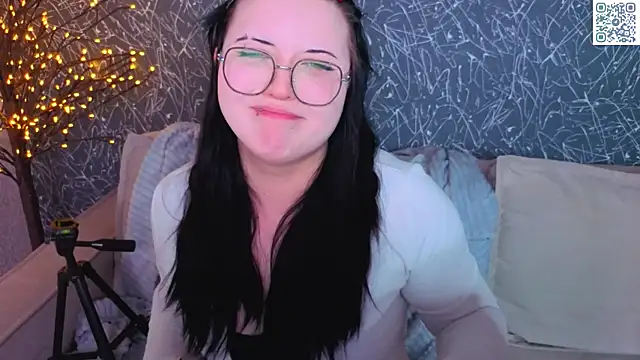 Kira_G0ld webcam