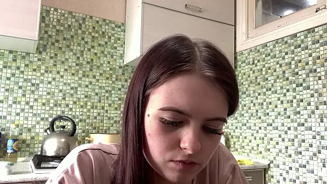 KikiAmino webcam