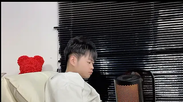 GUCCI-BOY1314 webcam