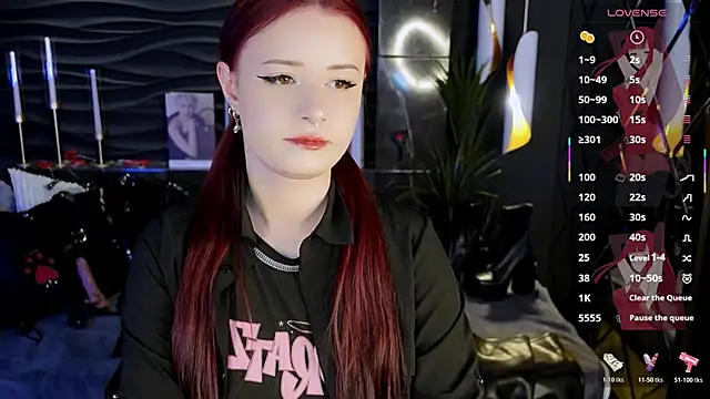 Lily_Moonlight webcam