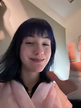 Only_April webcam