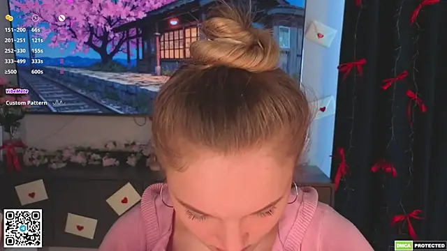 JulieLupo webcam