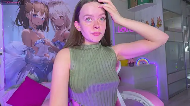 CheekySashaCharm webcam