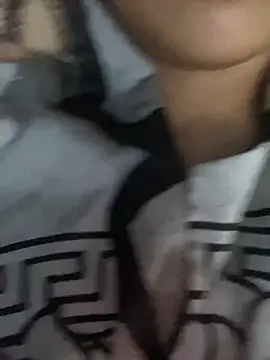 BabyElly22 webcam