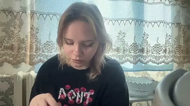 KrystenHoye webcam