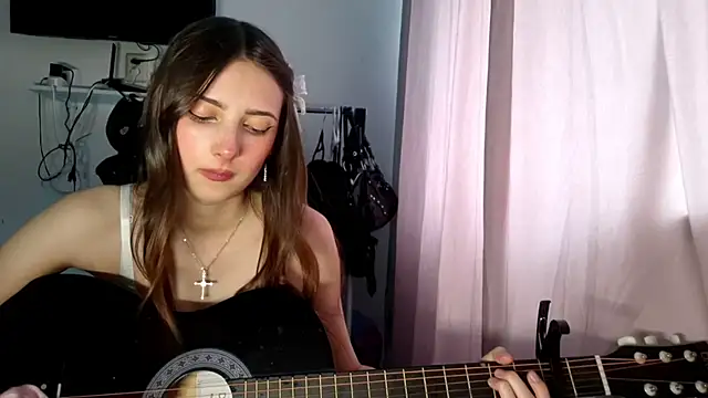 MiaNoir_ webcam
