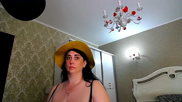 Evelyn_Shy webcam